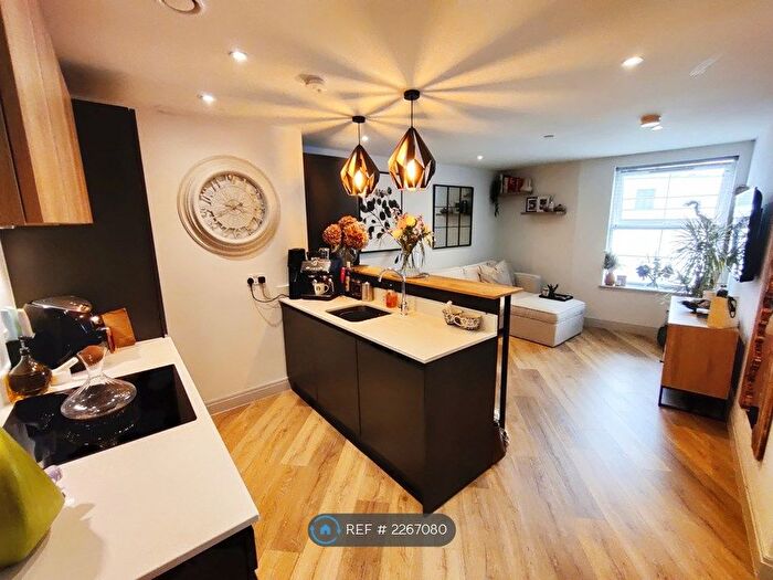 1 Bedroom Flat To Rent In The Cosmopolitan, Poole, BH14