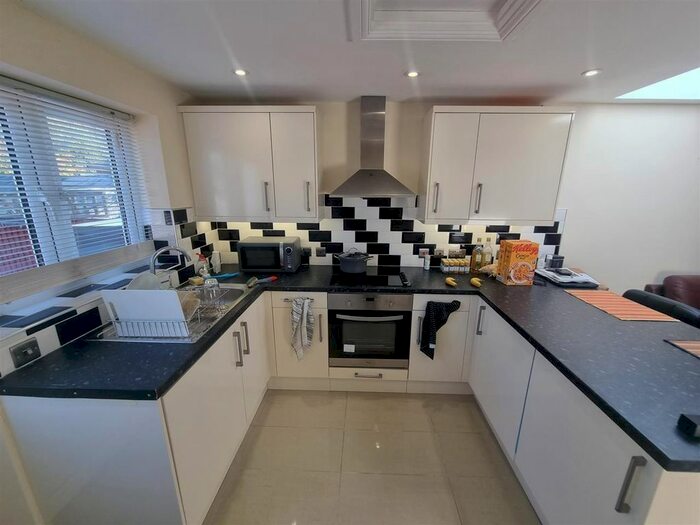 1 Bedroom Bungalow To Rent In Hillside Avenue, Canterbury, Canterbury, CT2