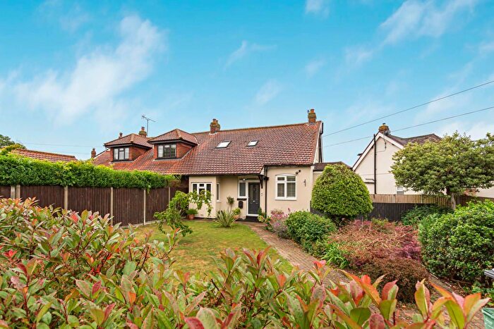 3 Bedroom Bungalow For Sale In Northcroft Road, Englefield Green, Egham, Surrey, TW20