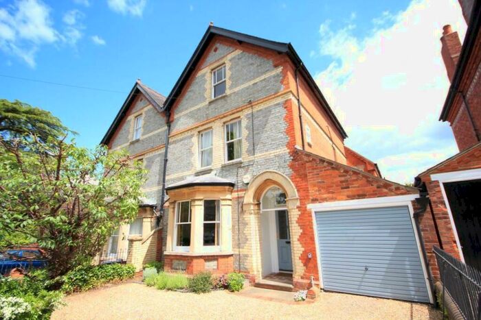 5 Bedroom Semi-Detached House To Rent In Alexandra Road, Reading, Berkshire, RG1