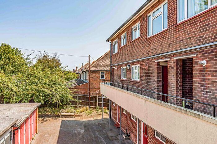 2 Bedroom Apartment To Rent In Havant Road, Farlington, PO6