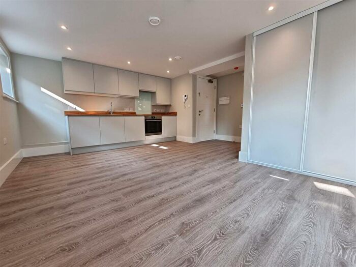 Flat To Rent In Regent Street, Cambridge, CB2