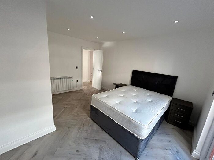 1 Bedroom Flat To Rent In Western Road, Brighton, BN1