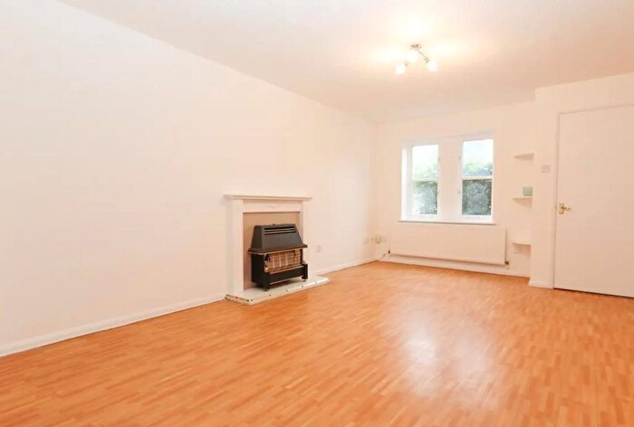 3 Bedroom End Of Terrace House To Rent In Melrose Avenue, Mitcham, CR4