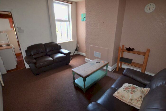 2 Bedroom House To Rent In Peel Street, Derby, DE22