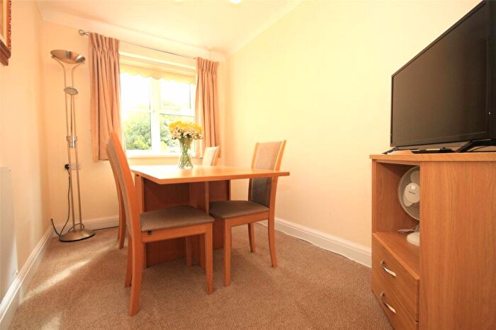2 Bedroom Apartment For Sale In Sycamore Court, Stilemans, Wickford, Essex, SS11