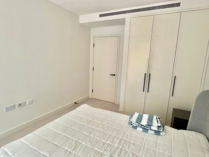 1 Bedroom Flat To Rent In Steamer Building, E16