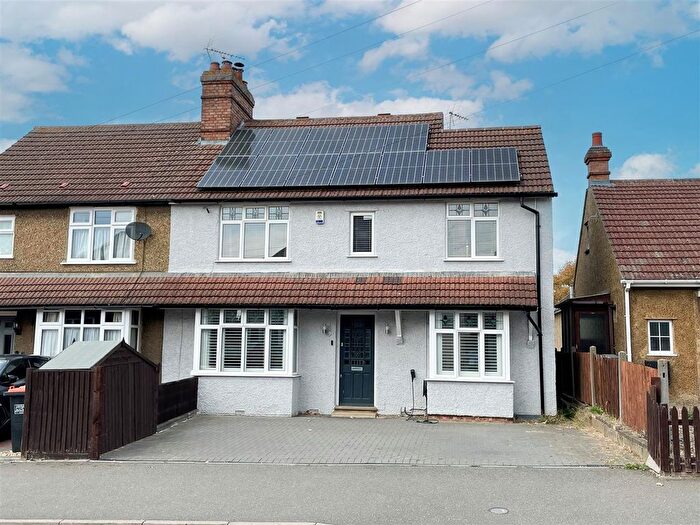 4 Bedroom Property To Rent In Stanbridge Road, Leighton Buzzard, LU7