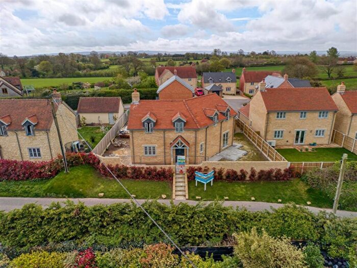 4 Bedroom Detached House For Sale In New Street, Marnhull, DT10