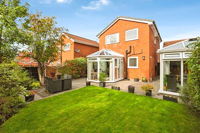 3 Bedroom Detached House For Sale In Stable Close, Wirral, CH49