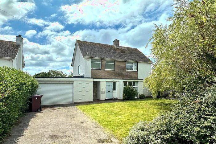 3 Bedroom Detached House To Rent In The Wad, West Wittering, Chichester, West Sussex, PO20