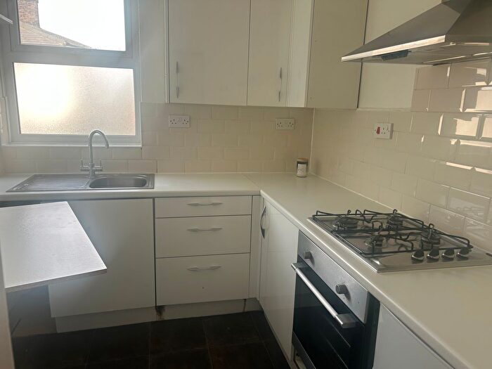 1 Bedroom Flat To Rent In Elder Road, London, SE27