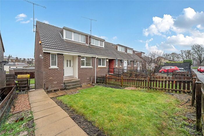 3 Bedroom End Terrace House For Sale In Southern Road, Cowlersley, Huddersfield, West Yorkshire, HD4