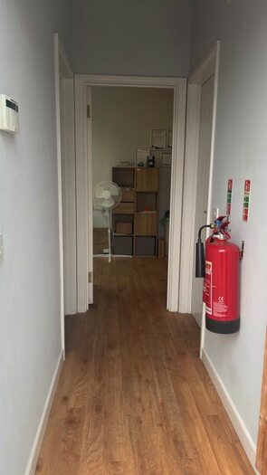 Garage / Parking To Rent In Cowbridge Road East, Canton, Cardiff, CF5