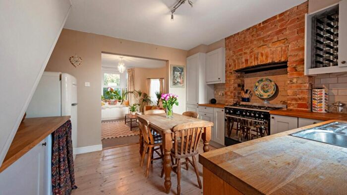 3 Bedroom Terraced House For Sale In Toy Lane, Chipping Norton, OX7