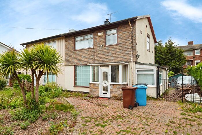 3 Bedroom End Terrace House For Sale In Bellfield Avenue, Hull, HU8
