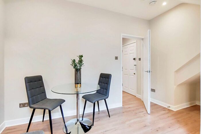 1 Bedroom Flat To Rent In Vincent Square, Westminster, London, SW1P