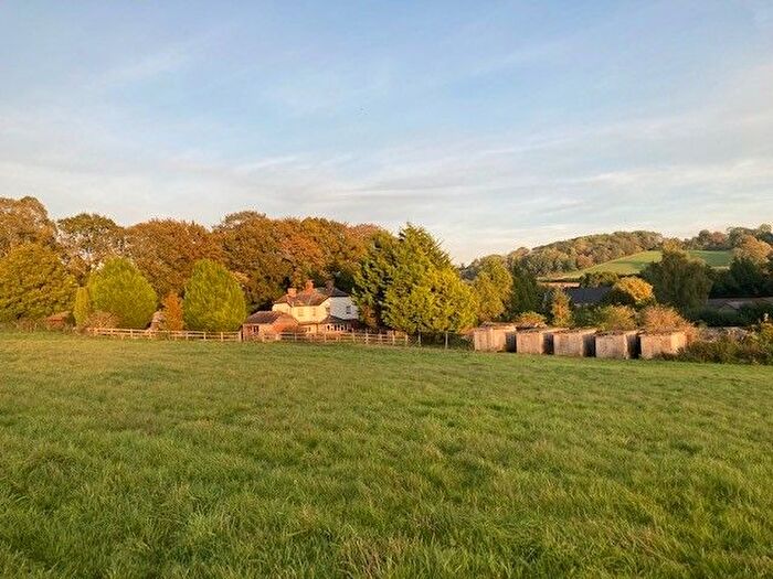 4 Bedroom Detached House For Sale In Hensting Lane, Owslebury, SO21