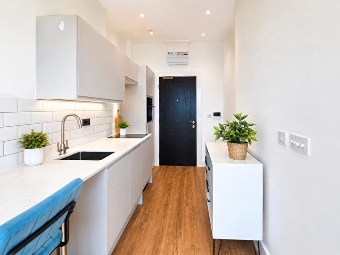 Studio To Rent In Chapter House, Howes Place, Cambridge, CB3