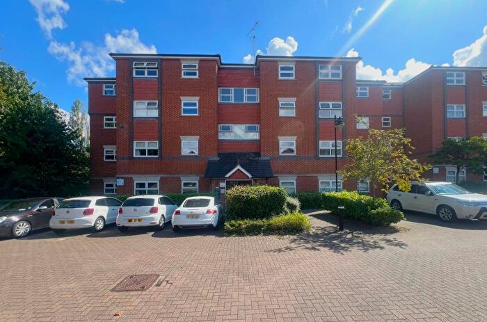 2 Bedroom Flat To Rent In Elderfield Place, Tooting, SW17