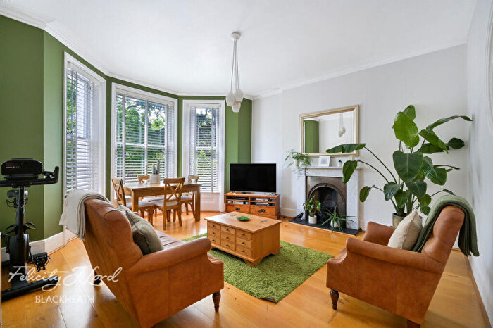 1 Bedroom Apartment For Sale In St Johns Park, Blackheath, SE3