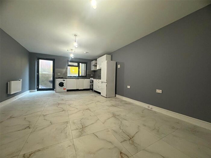 Studio To Rent In Chipstead Valley Road, Coulsdon, CR5