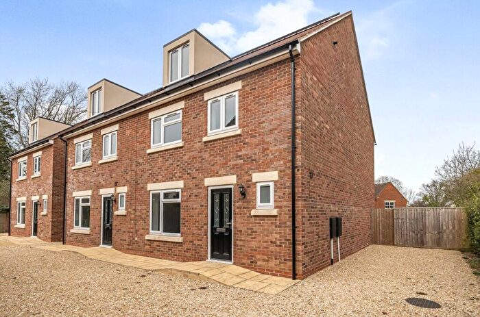 3 Bedroom Semi-Detached House For Sale In Gurden Place, Headington, Oxford, OX3