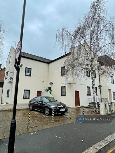 2 Bedroom Flat To Rent In Basle House, Stratford, E15