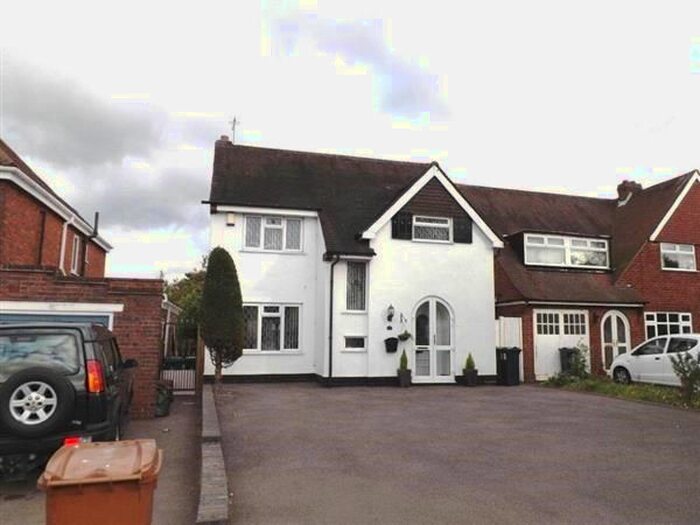 3 Bedroom Detached House To Rent In Birmingham Road, Aldridge, Walsall, WS9