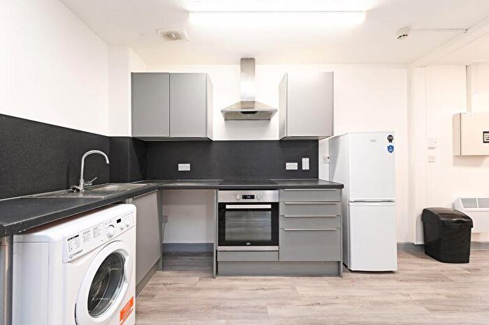 2 Bedroom Apartment To Rent In Flat Phoenix Court, Rockingham Street, Sheffield, S1