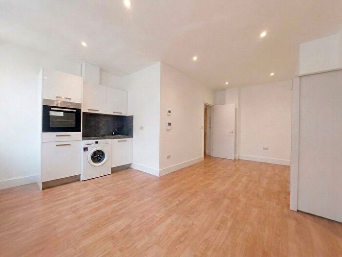 Studio To Rent In Shenley Road, Shenley Road, WD6