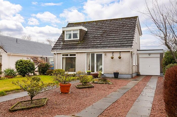 3 Bedroom Detached House For Sale In Pirnmill Place, Helensburgh, Argyll And Bute, G84