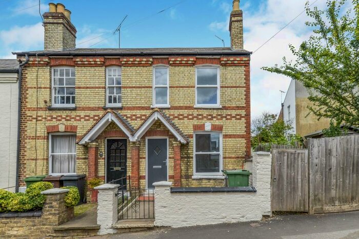 2 Bedroom Terraced House To Rent In Folly Lane, AL3