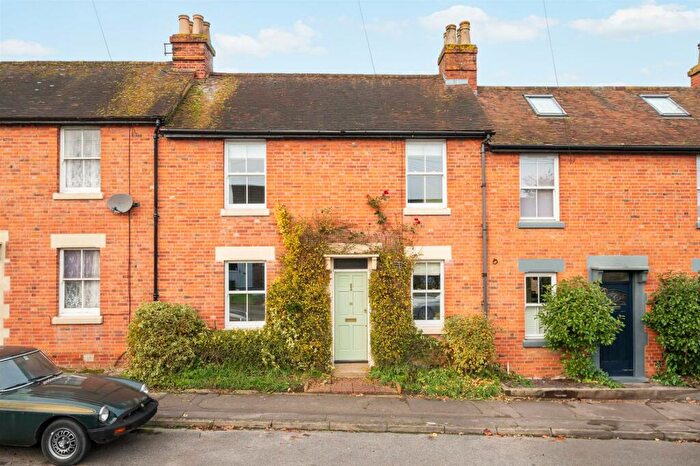 3 Bedroom Terraced House For Sale In Wilson Avenue, Henley-On-Thames, RG9