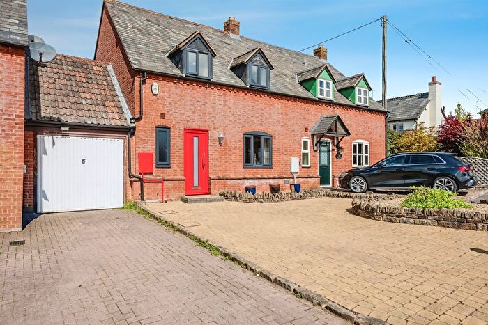 3 Bedroom Semi Detached House For Sale In Little Dell Close, Kingstone, Hereford, HR2