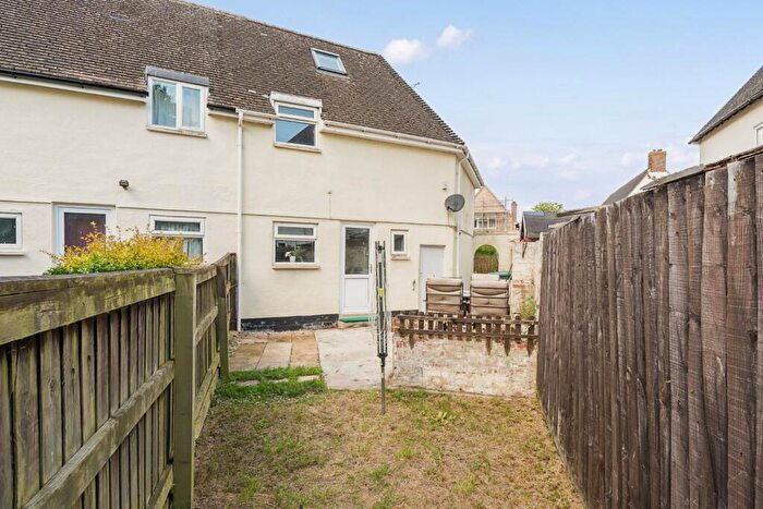 3 Bedroom Semi-Detached House For Sale In Parkland Square, Cirencester, Gloucestershire, GL7
