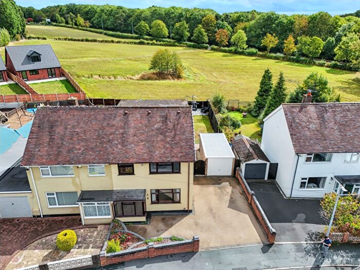 4 Bedroom Semi-Detached House For Sale In Park Close, St. Georges, Telford, Shropshire, TF2