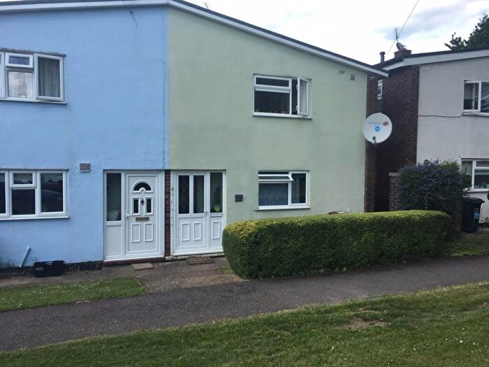 4 Bedroom House To Rent In High Dells, Hatfield, Hertfordshire, AL10