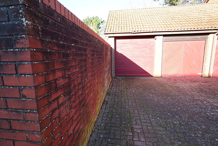 Garage / Parking To Rent In Newlyn Way, Ports, PO6