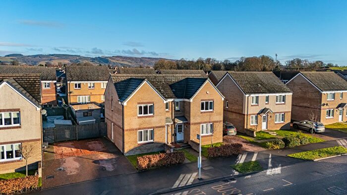 3 Bedroom Semi Detached House For Sale In Craigton Drive, Bishopton, PA7