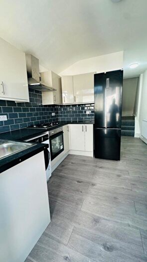 1 Bedroom Flat To Rent In Hoe Street, Walthamstow, Waltham Forest, E17