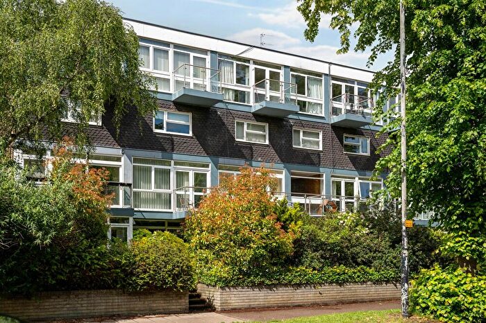 3 Bedroom Apartment For Sale In Broadreach, The Embankment, MK40