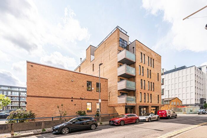 1 Bedroom Flat For Sale In Chatfield Road, London, SW11