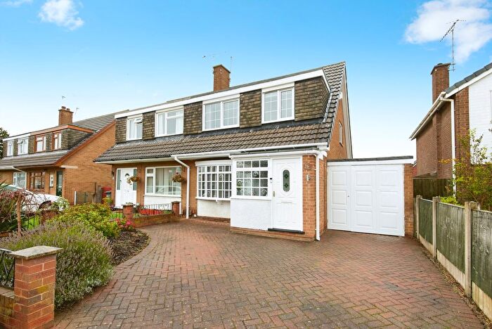 3 Bedroom Semi-detached House For Sale In Lathkilldale Crescent, Nottingham, Nottinghamshire, NG10