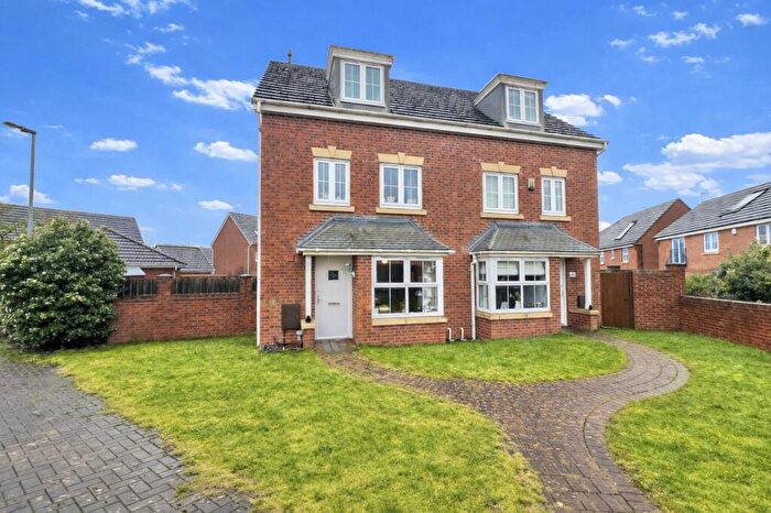 4 Bedroom Town House For Sale In Nelson Walk, Whitworth, Spennymoor, DL16