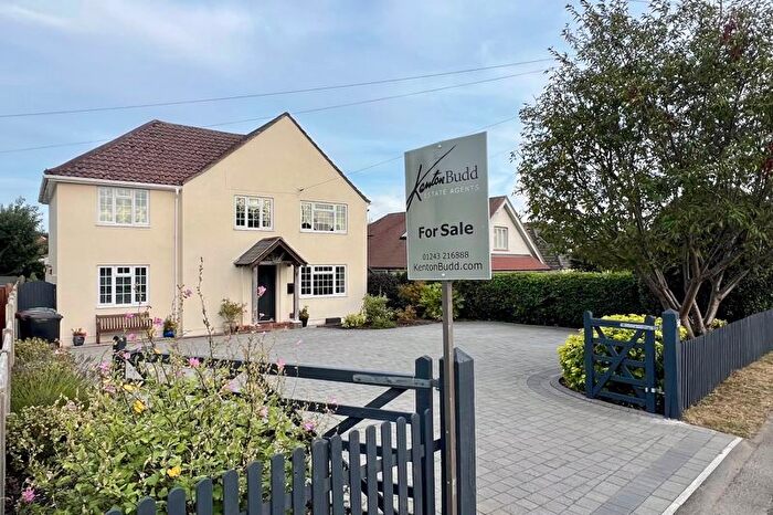 4 Bedroom Detached House For Sale In Salthill Road, Chichester, PO19