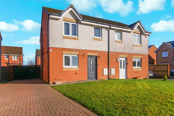 3 Bedroom Semi Detached House For Sale In Birdston Drive, Stepps, Glasgow, G33