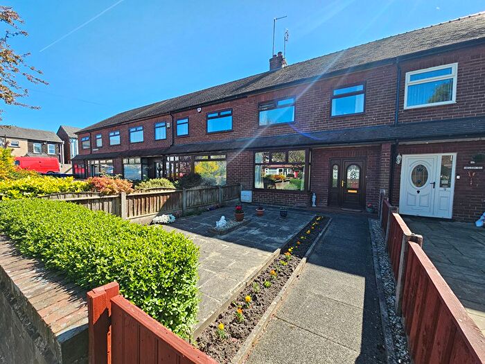 3 Bedroom Terraced House For Sale In Melton Close, Heywood, OL10