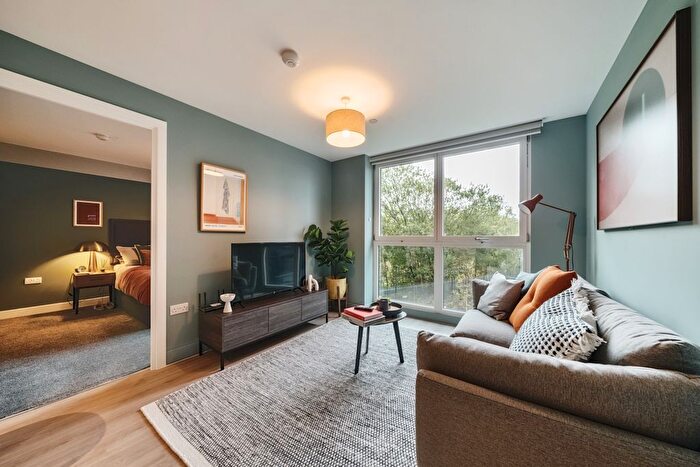 1 Bedroom Flat To Rent In The Junction, Canal Quarters, The Exchange Leeds, LS12