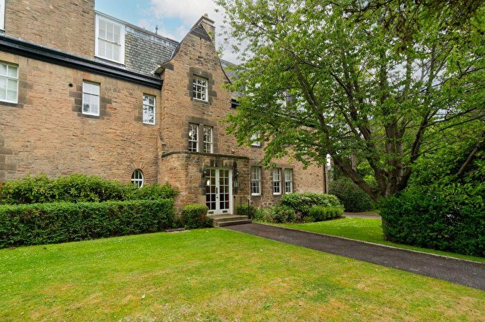 2 Bedroom Flat For Sale In / East Suffolk Park, Newington, Edinburgh, EH16